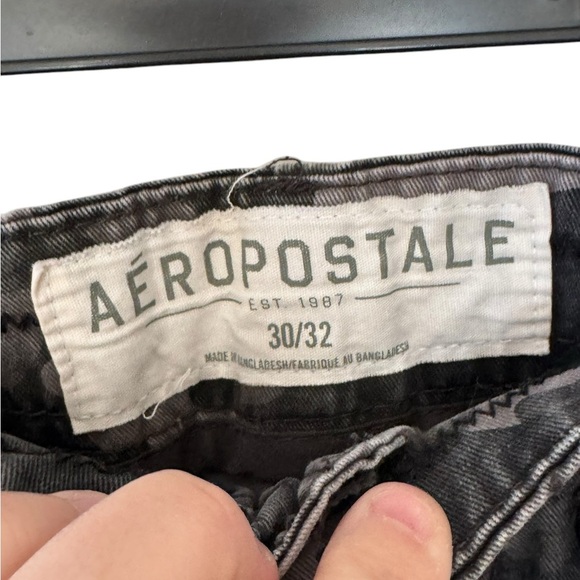 Aeropostale Grey Camo Jogger Pants Size 30x32 - Picture 5 of 5